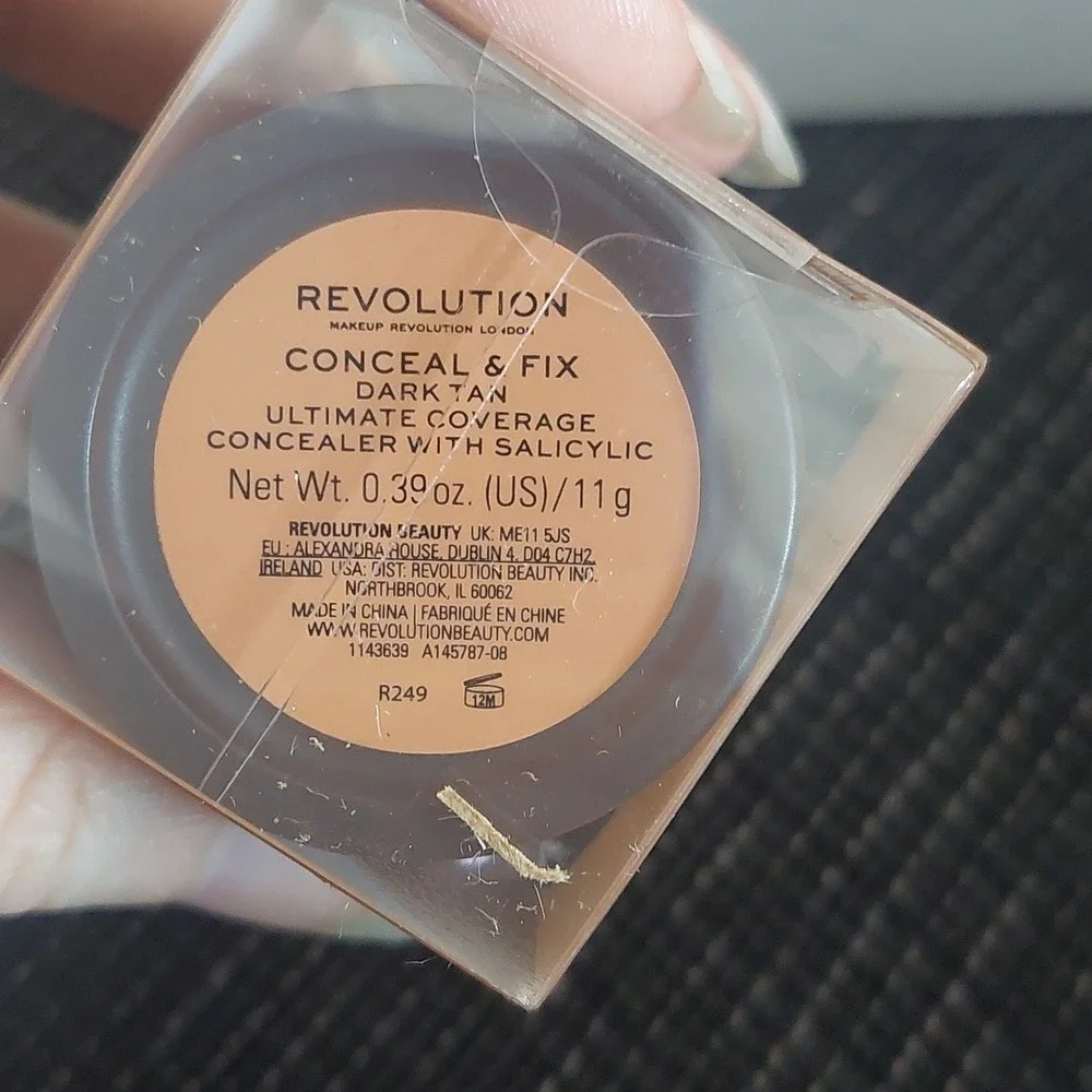 New makeup revolution ultimate coverage‎ concealer Dark Tan